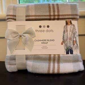Cashmere blend wrap